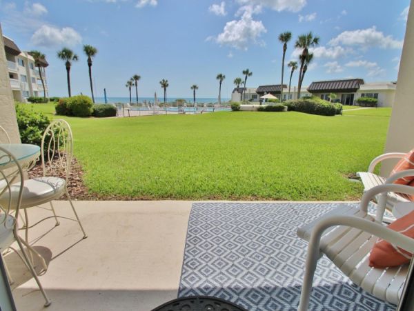 New Smyrna Beach Condo 978521