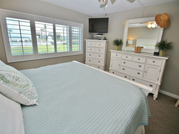 New Smyrna Beach Condo 978521