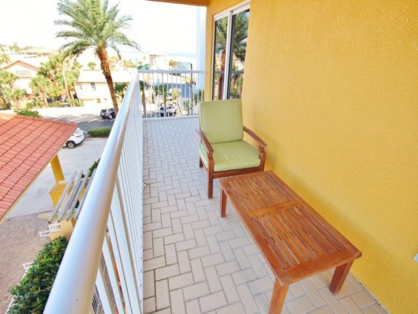 New Smyrna Beach Condo 978522