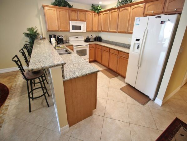 New Smyrna Beach Vacation Condo Located on Beach Sleeps Six