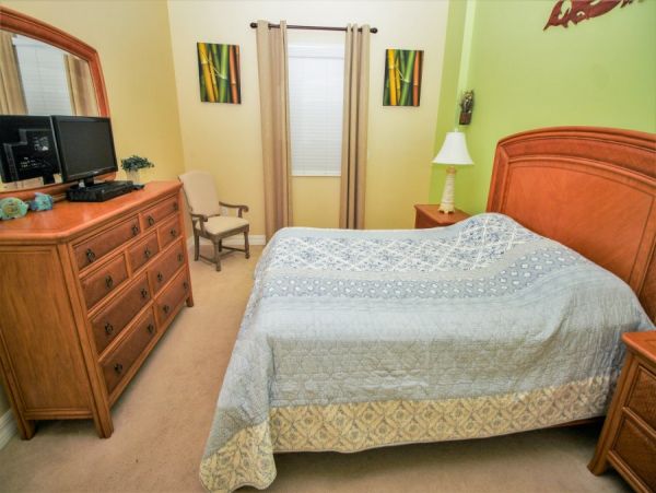 New Smyrna Beach Vacation Condo Located on Beach Sleeps Six