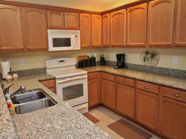 New Smyrna Beach Vacation Condo Located on Beach Sleeps Six