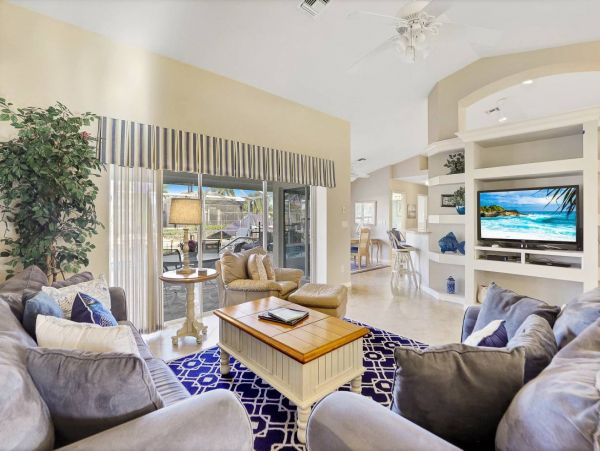Beautiful Canal Views 3 Bedroom Home with Caged Pool