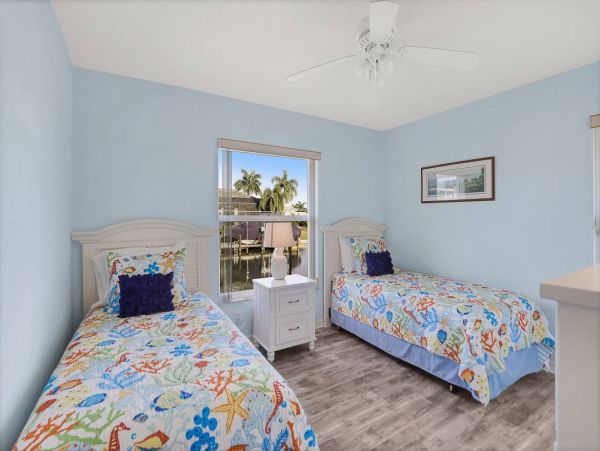 Beautiful Canal Views 3 Bedroom Home with Caged Pool