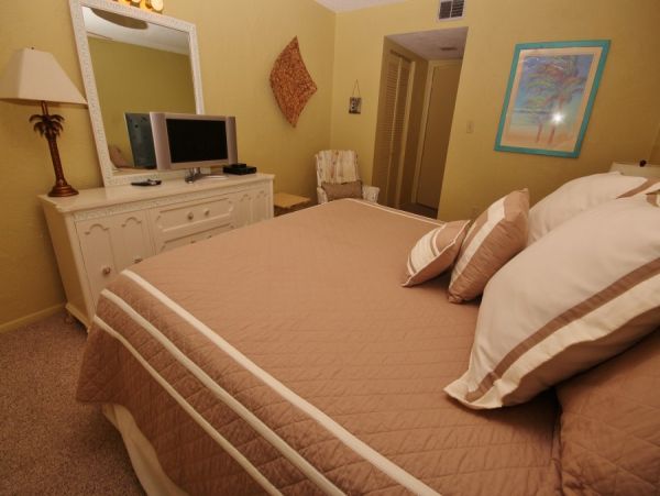 New Smyrna Beach Condo 978529