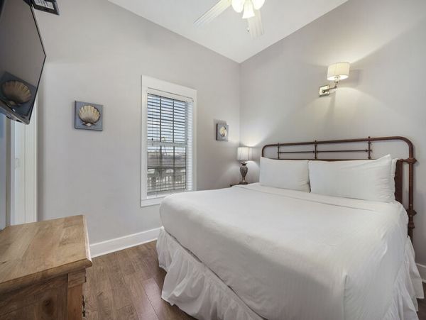 Destin Vacation Home With Private Pool & Short Walk To Beach