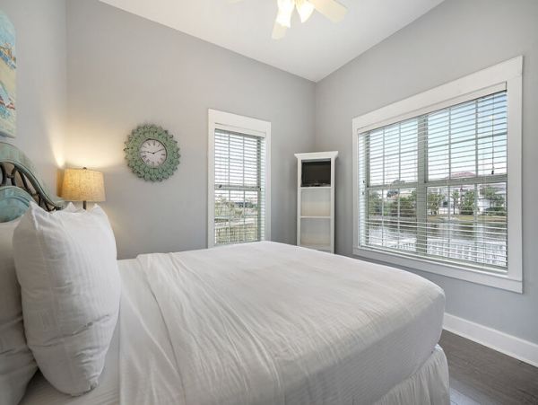 Destin Vacation Home With Private Pool & Short Walk To Beach