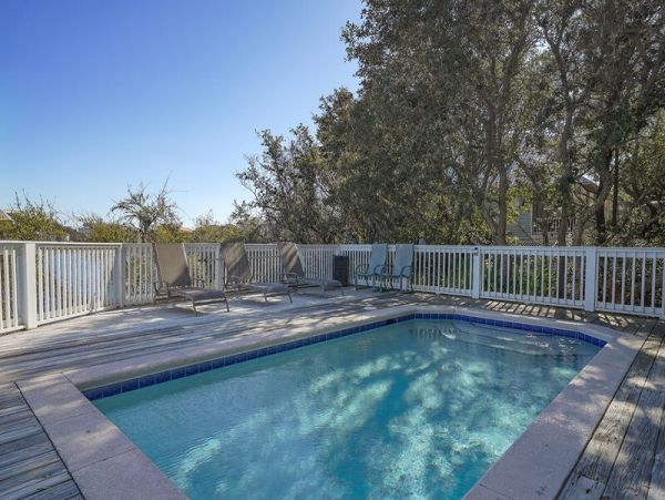 Destin Vacation Home With Private Pool & Short Walk To Beach