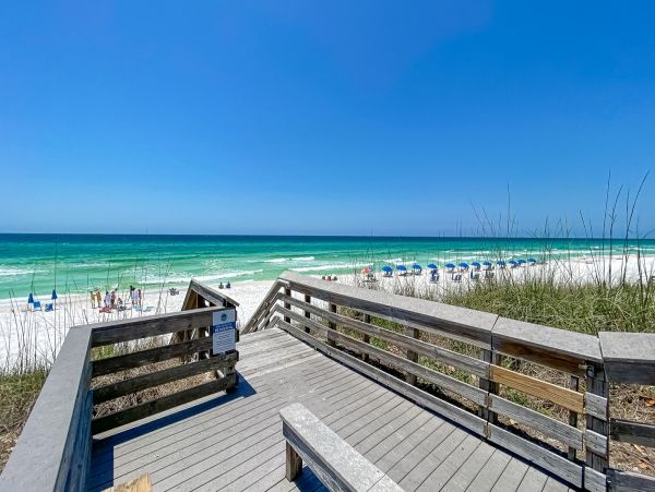 Four Bedrooms Luxury Vacation Home in Seagrove Beach