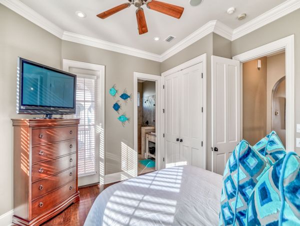 Four Bedrooms Luxury Vacation Home in Seagrove Beach