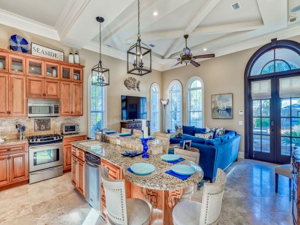 Four Bedrooms Luxury Vacation Home in Seagrove Beach