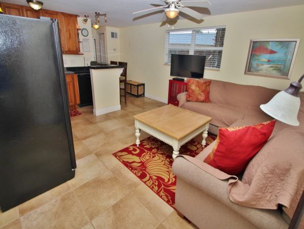 New Smyrna Beach Condo 978535