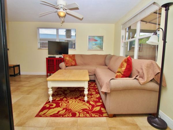 New Smyrna Beach Condo 978535