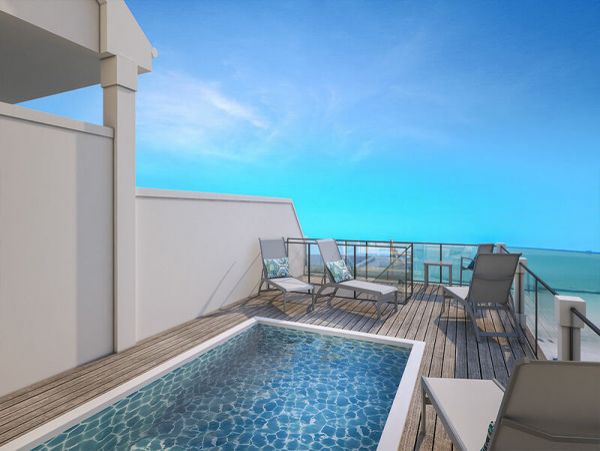 Gulf Front Six Bedroom Vacation Rental Villa in Destin