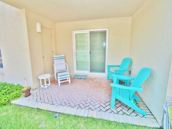 New Smyrna Beach Condo 978553