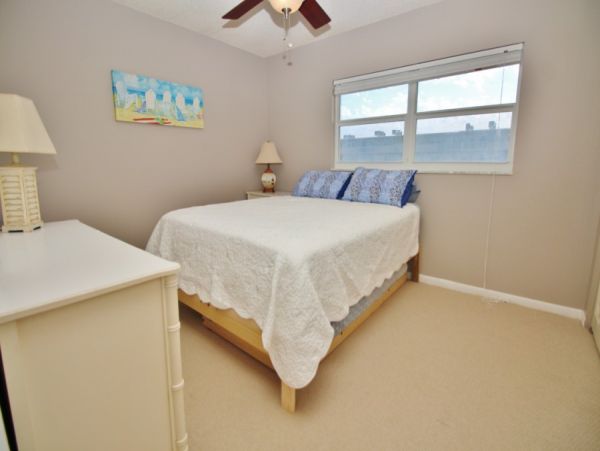 New Smyrna Beach Condo 978564