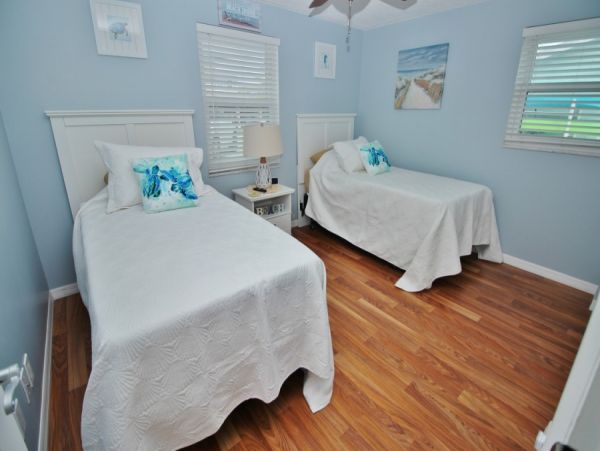 New Smyrna Beach Home 978572