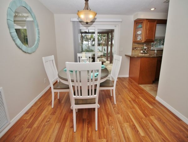 New Smyrna Beach Home 978572