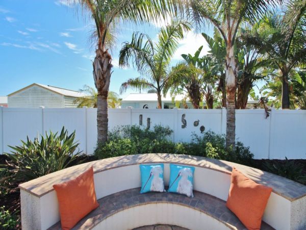 New Smyrna Beach Home 978572