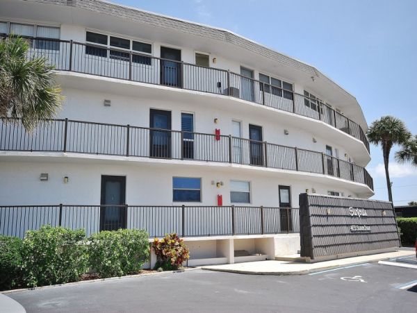New Smyrna Beach Condo 978575