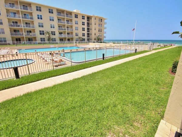 New Smyrna Beach Condo 978580