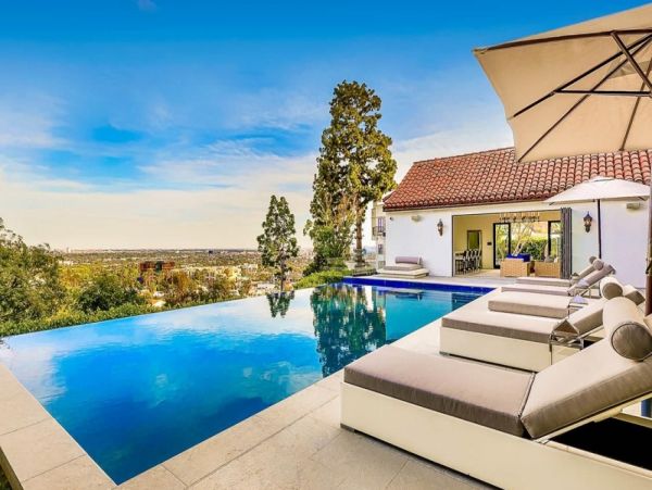 Luxury Hollywood Hills 8 Bedroom Pool Villa Sweeping Views