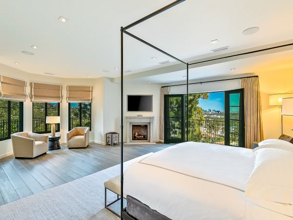 Luxury Hollywood Hills 8 Bedroom Pool Villa Sweeping Views