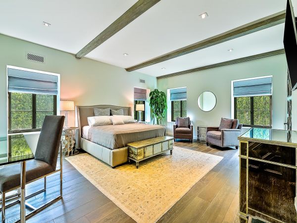 Luxury Hollywood Hills 8 Bedroom Pool Villa Sweeping Views