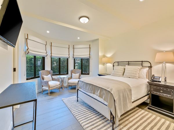 Luxury Hollywood Hills 8 Bedroom Pool Villa Sweeping Views