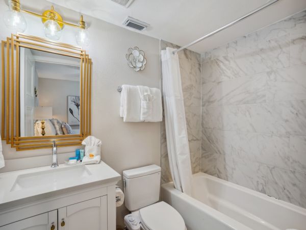 Indian Shores Luxury Vacation Condo on Beach Gulf Views