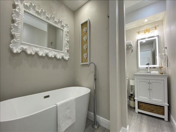 Indian Shores Luxury Vacation Condo on Beach Gulf Views