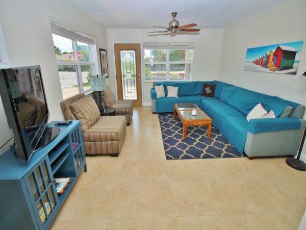 New Smyrna Beach Condo 978613