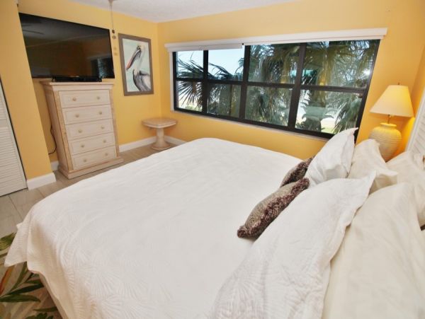 New Smyrna Beach Condo 978614