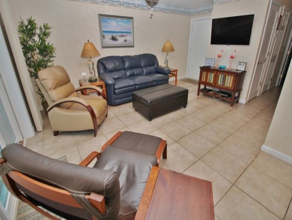 New Smyrna Beach Condo 978622