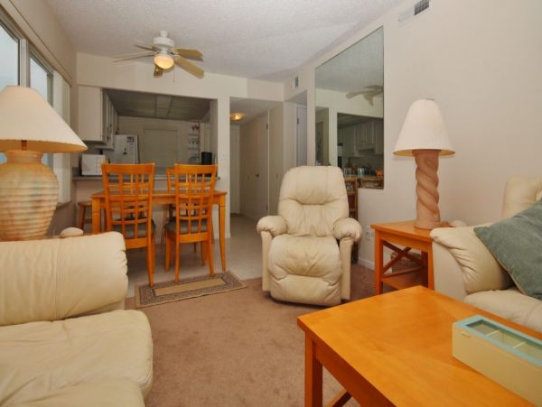 New Smyrna Beach Condo 978628