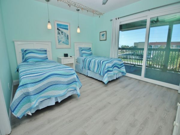 New Smyrna Beach Condo 978629