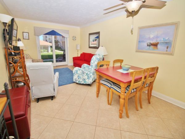 New Smyrna Beach Condo 978635