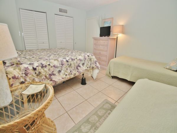 New Smyrna Beach Condo 978638