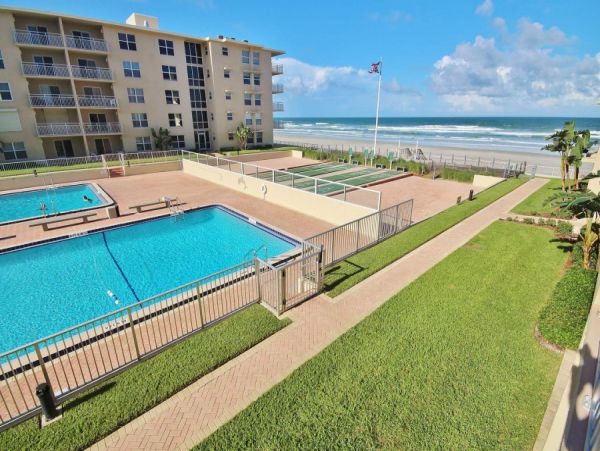 New Smyrna Beach Condo 978640