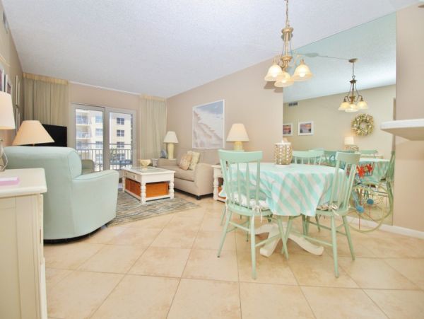 New Smyrna Beach Condo 978640