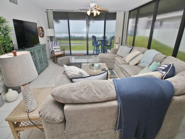 New Smyrna Beach Condo 978643