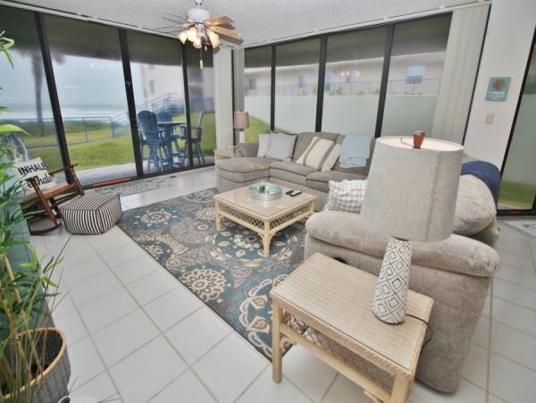 New Smyrna Beach Condo 978643