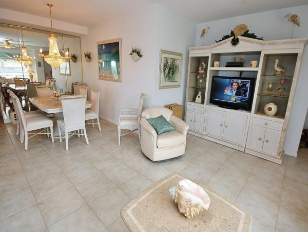 New Smyrna Beach Condo 978652