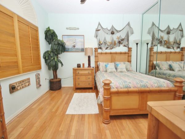 New Smyrna Beach Condo 978654