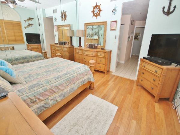 New Smyrna Beach Condo 978654