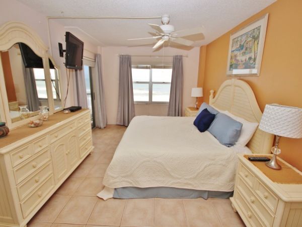 New Smyrna Beach Condo 978668