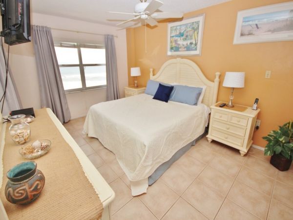 New Smyrna Beach Condo 978668
