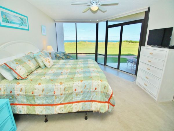 New Smyrna Beach Condo 978671