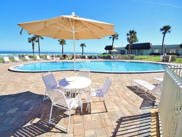 New Smyrna Beach Condo 978677
