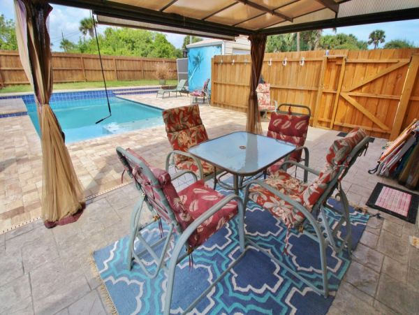 New Smyrna Beach Condo 978680